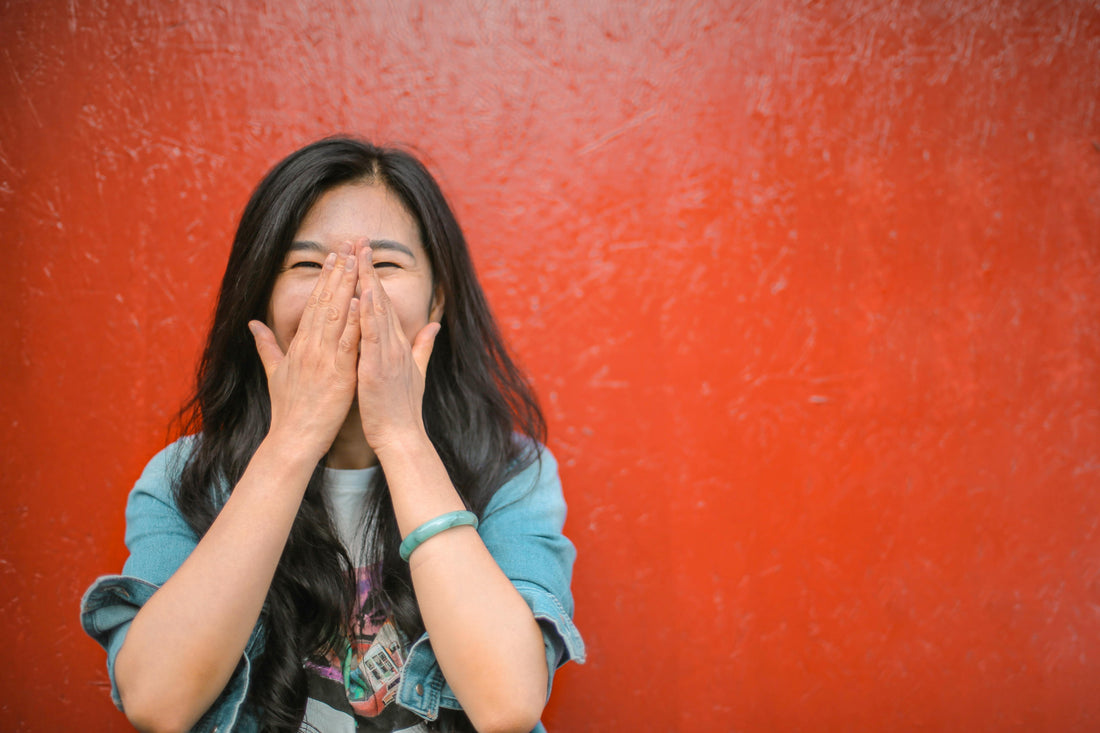 10 Expert Tactics To Smoothly Handle Social ‘Faux Pas’ &amp; Other Embarrassing Moments
